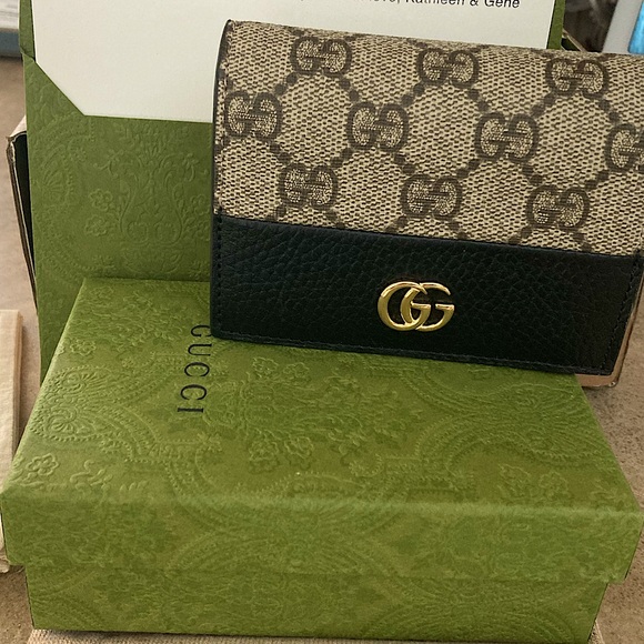 Genuine Gucci Wallet Brand New W/ Bag & Box & Paperwork - Picture 1 of 5